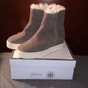 J Slides boots with fur
